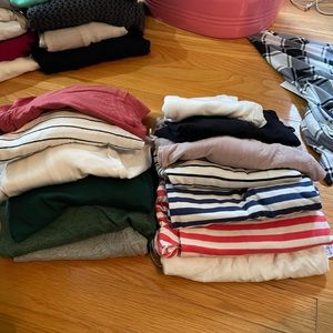 Large lot of womens clothes - 30+ pieces